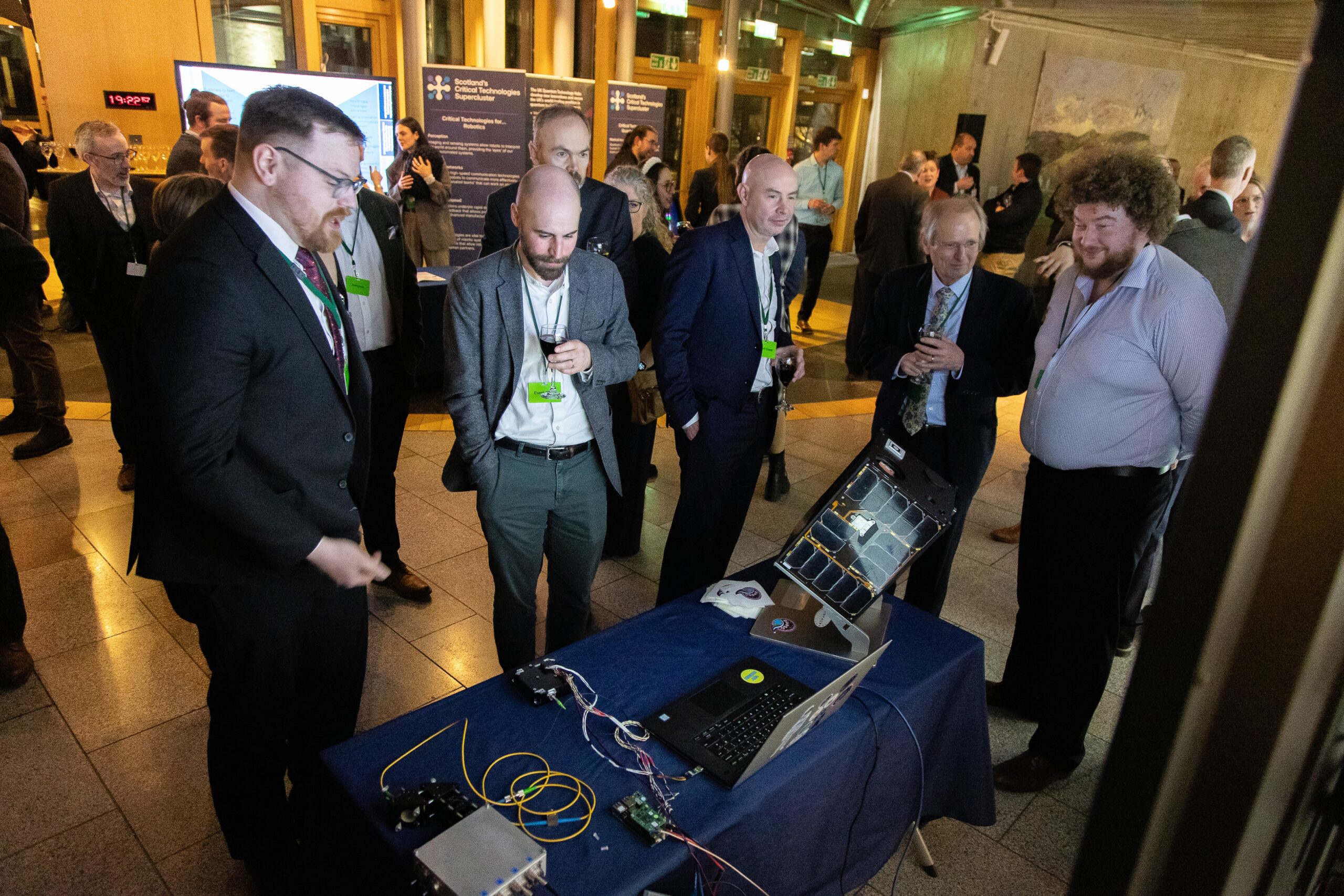 Hub researchers showcase quantum innovation in parliamentary event ...
